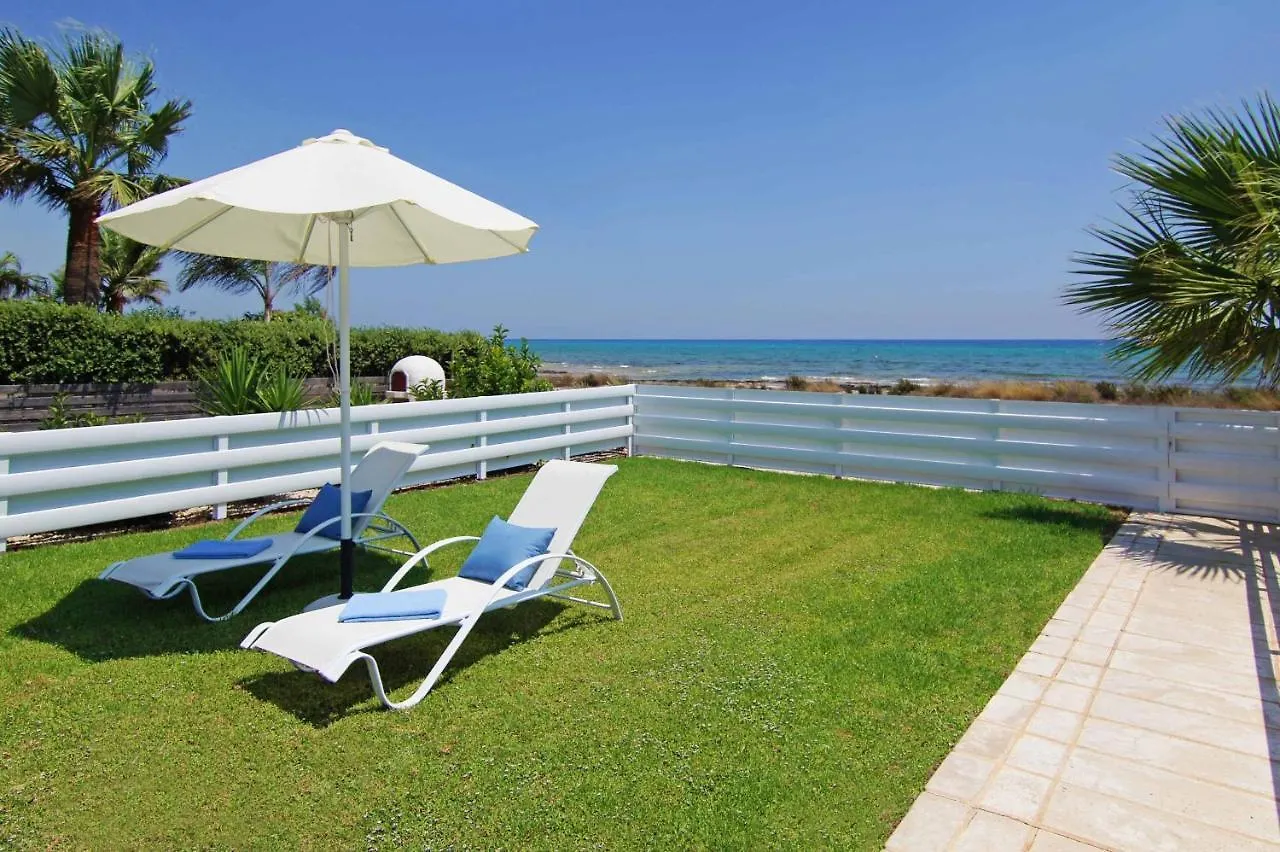 Villa Ivory - Seafront Ayia Napa